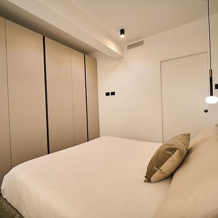 Luxury & Central Apartment Милано Екстериор снимка