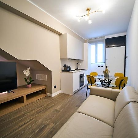 Luxury & Central Apartment Милано Екстериор снимка