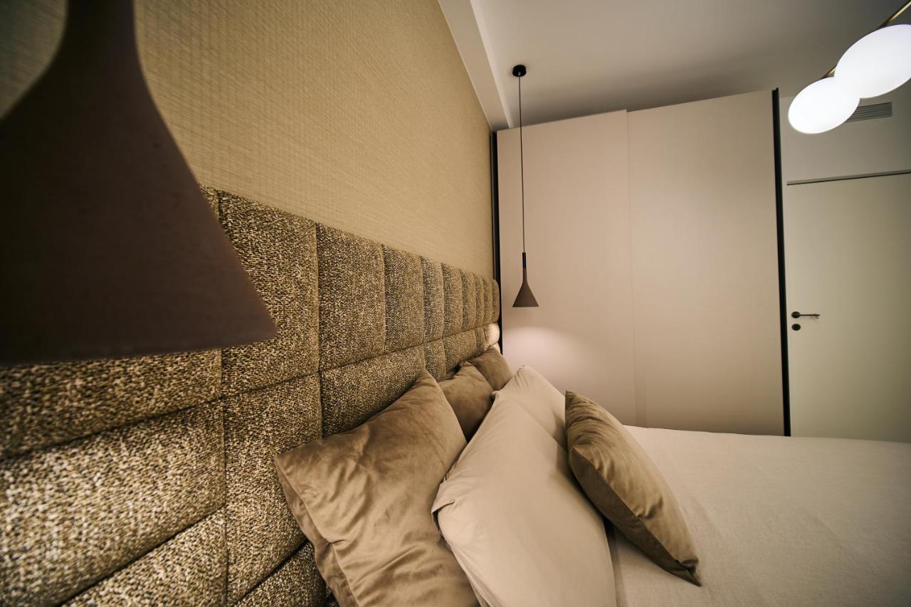 Luxury & Central Apartment Милано Екстериор снимка
