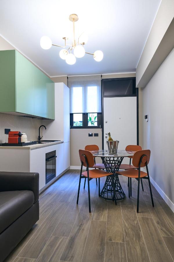 Luxury & Central Apartment Милано Екстериор снимка