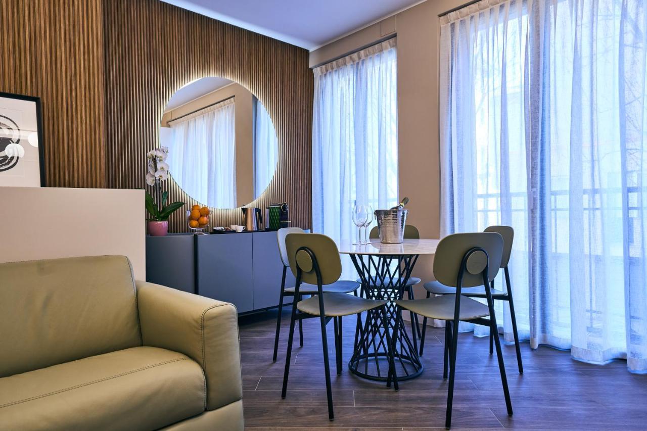 Luxury & Central Apartment Милано Екстериор снимка