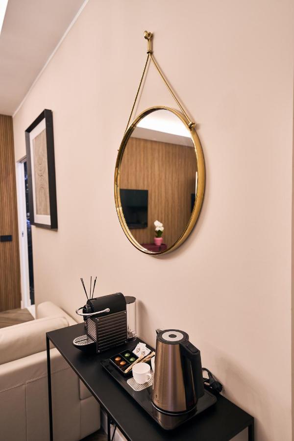 Luxury & Central Apartment Милано Екстериор снимка