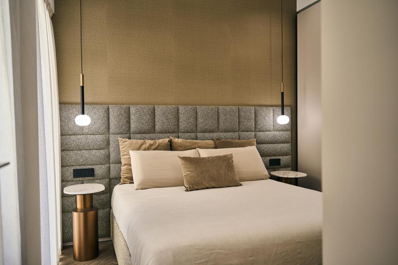 Luxury & Central Apartment Милано Екстериор снимка