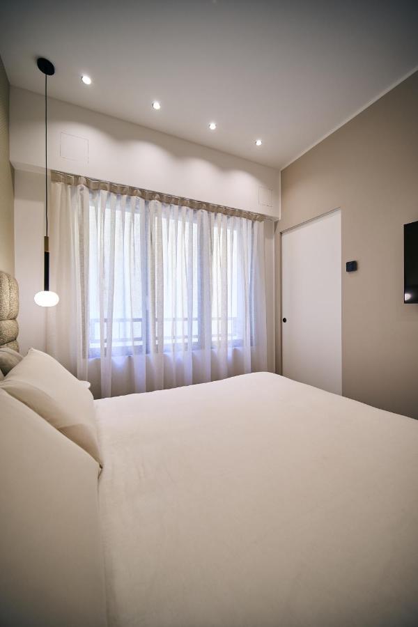 Luxury & Central Apartment Милано Екстериор снимка